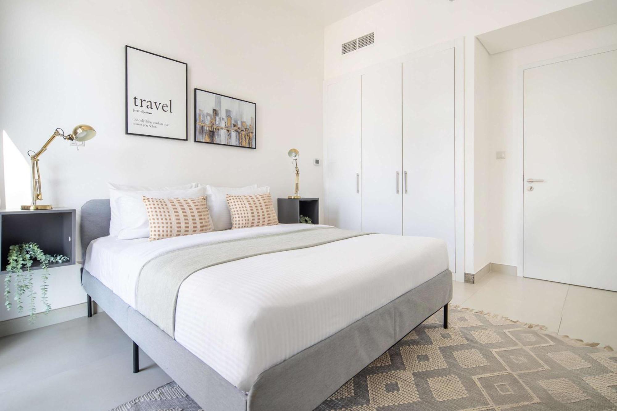 Frank Porter - The Pulse Residences Dubai Bagian luar foto